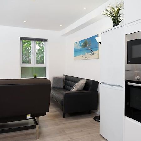 Lovely 3 Bed Flat In A Great Location In London Apartment Bagian luar foto