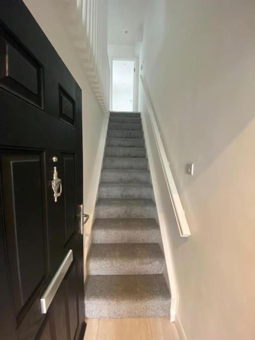 Lovely 3 Bed Flat In A Great Location In London Apartment Bagian luar foto